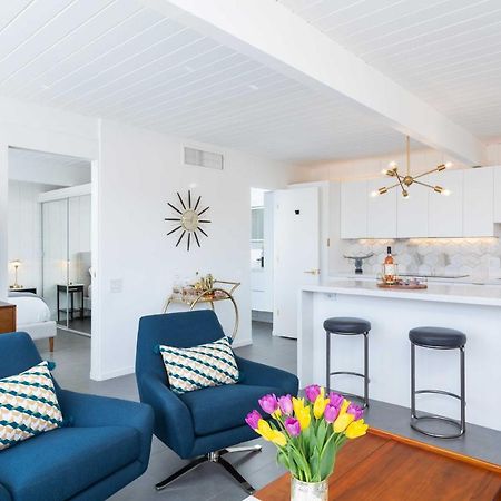 Mid-Century Palm Springs Bungalow With Patio! Exterior photo